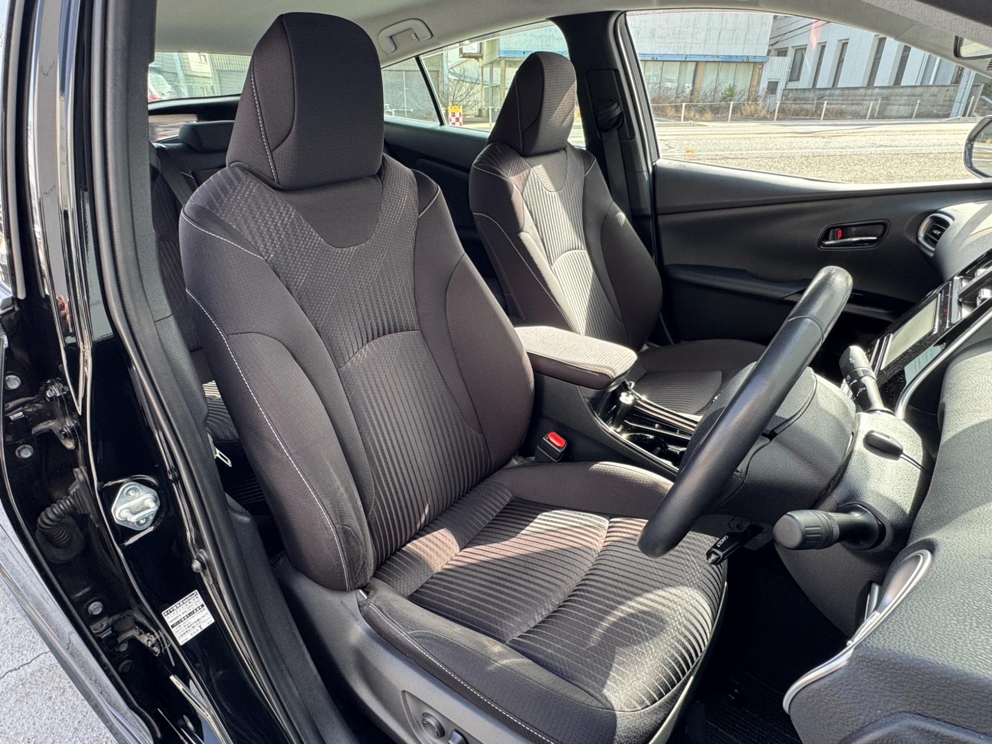 プリウスＰＨＶ