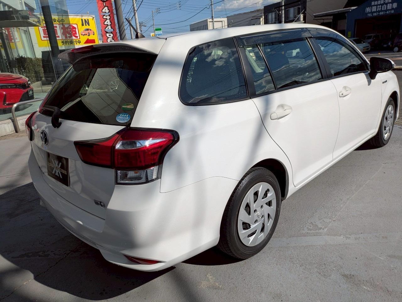 カローラフィールダー