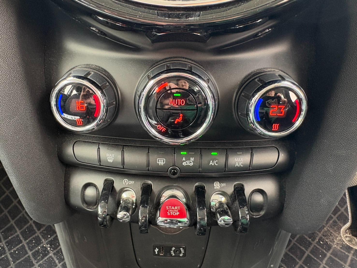 ＭＩＮＩ