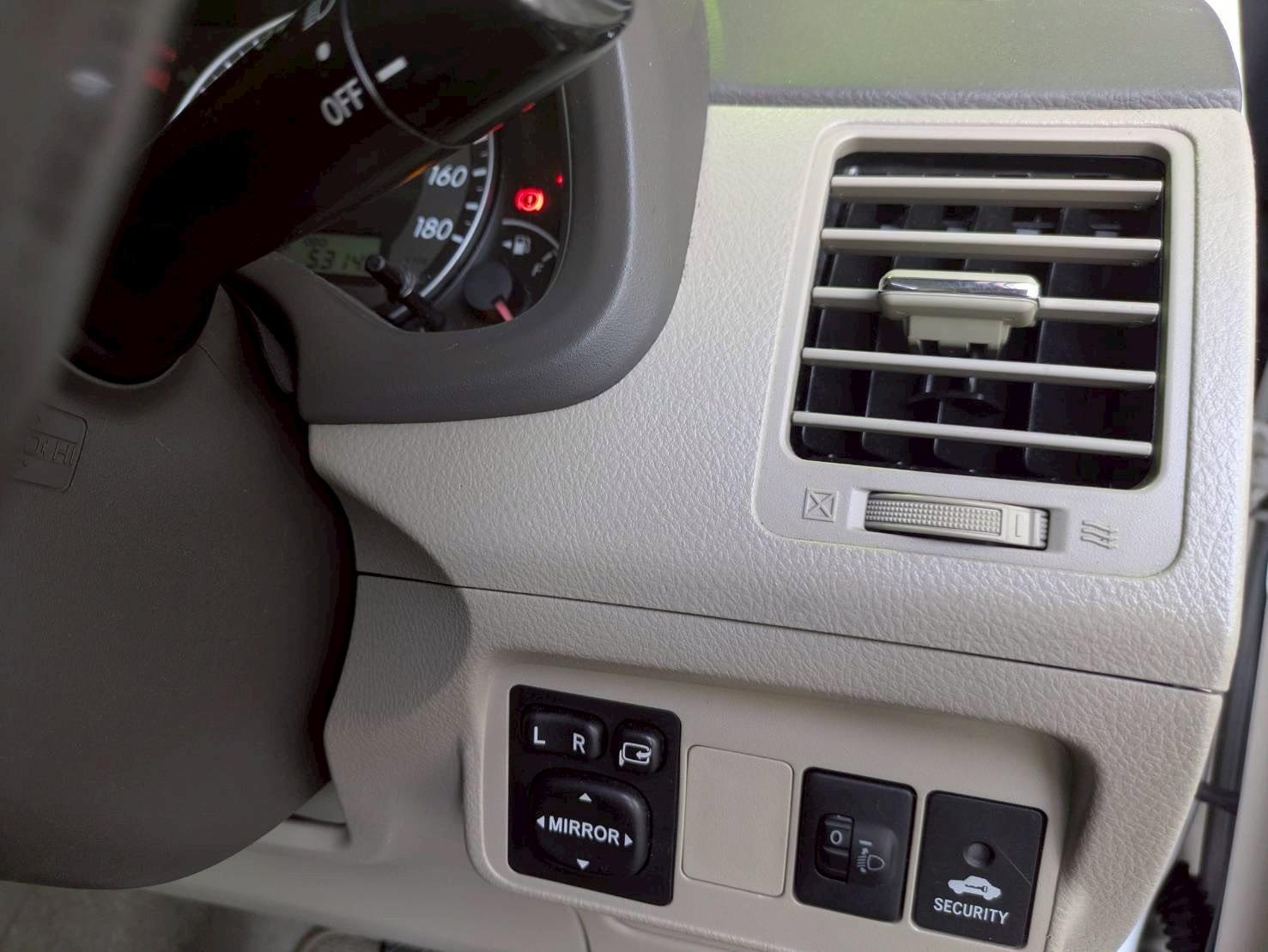 カローラアクシオ