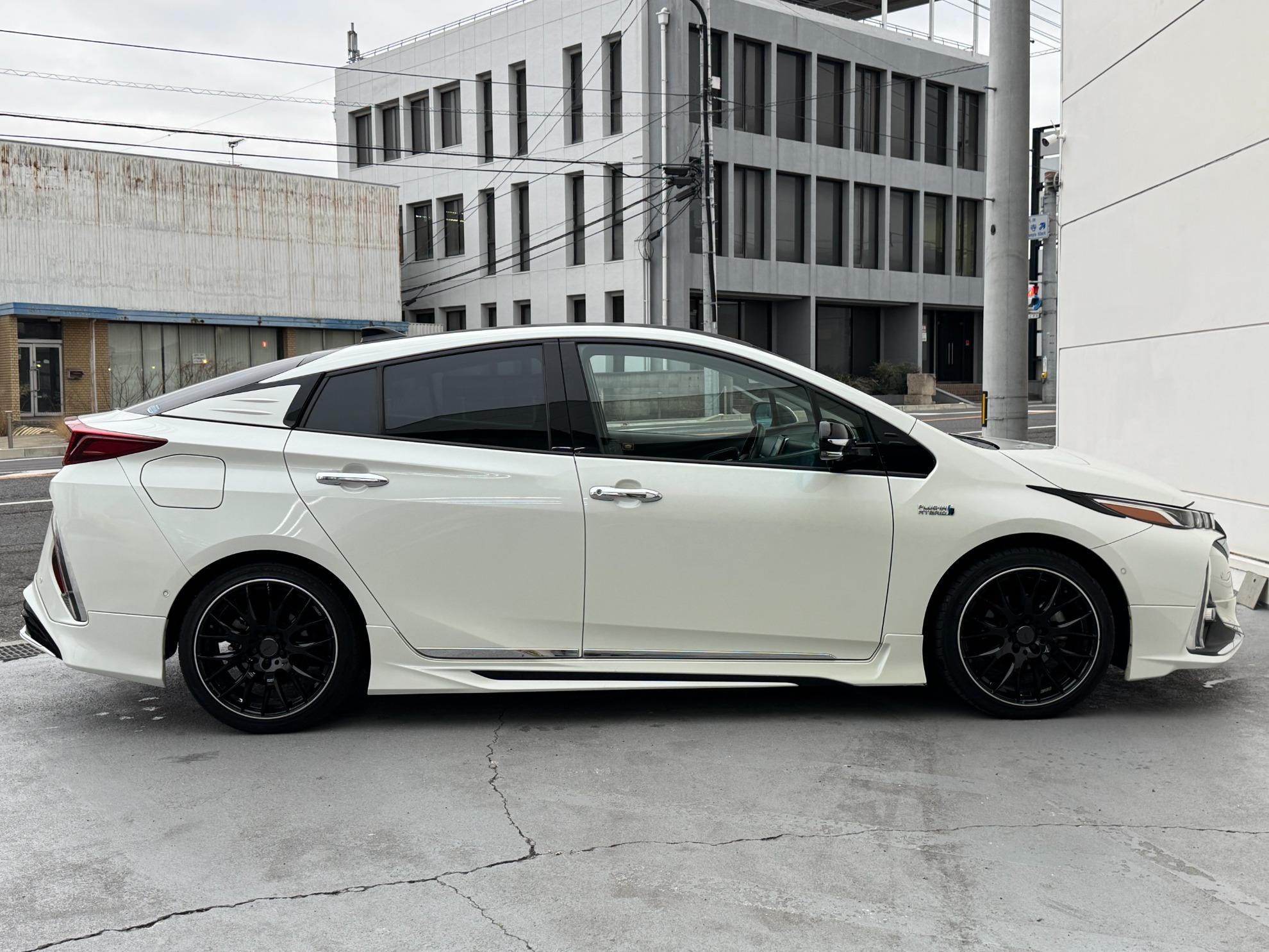 プリウスＰＨＶ