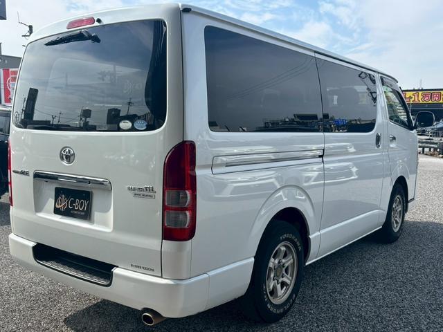 レジアスエースバン