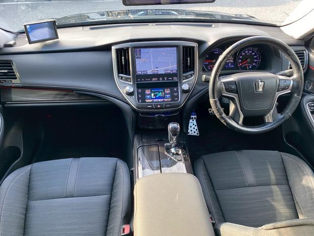 クラウンハイブリッド