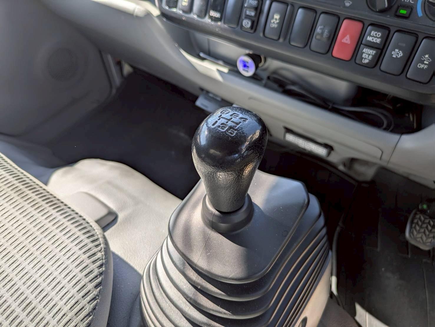 ダイナトラック