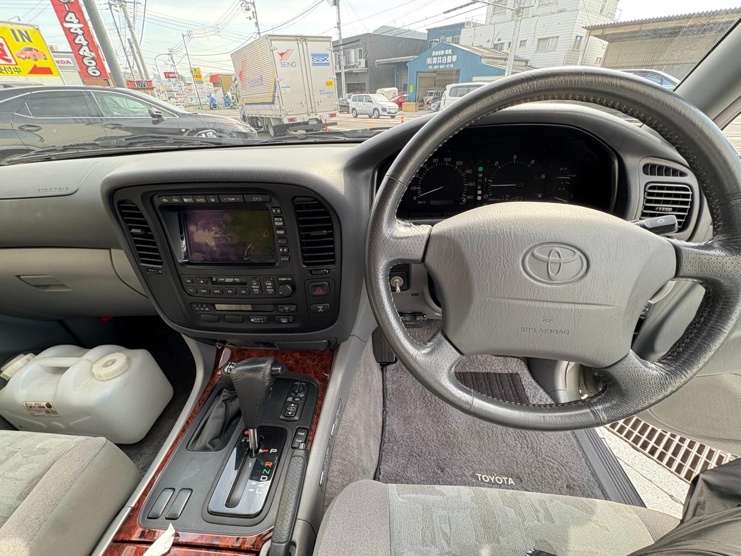 ランドクルーザー１００