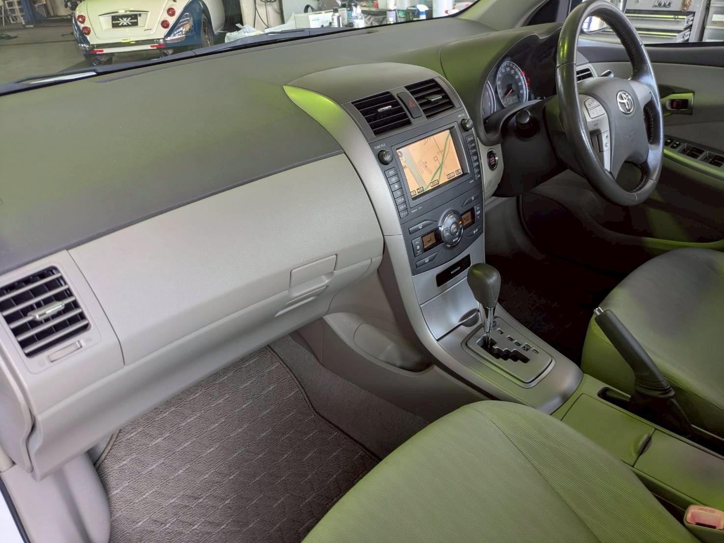 カローラアクシオ